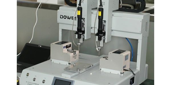 這樣的桌面式螺絲機，愛了愛了-堅豐股份